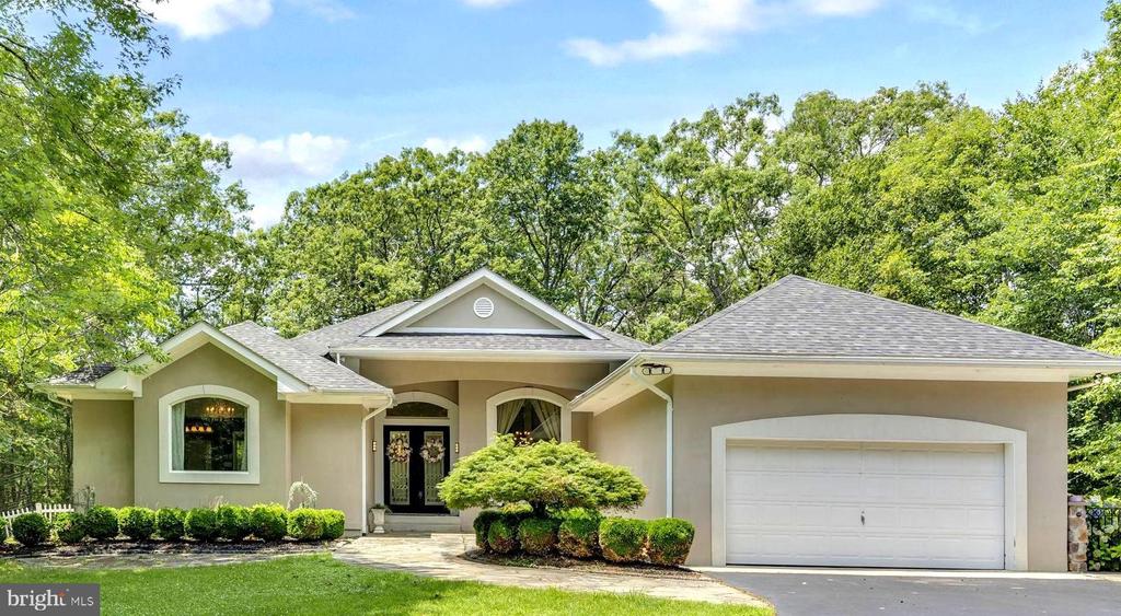 22909 KIMBERLY COURT