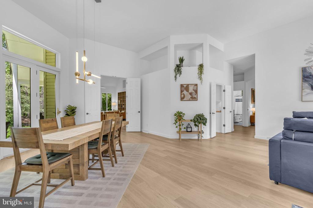22909 KIMBERLY COURT