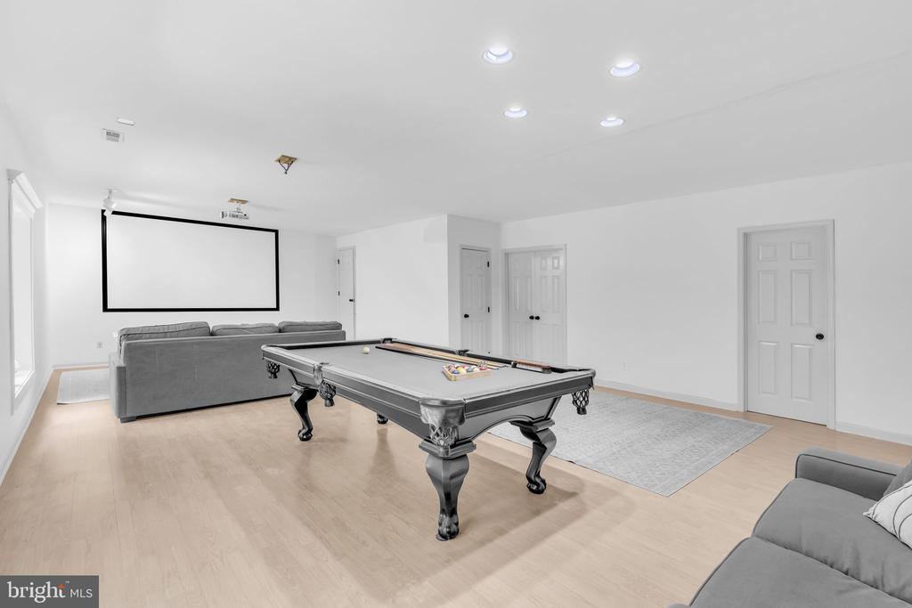22909 KIMBERLY COURT