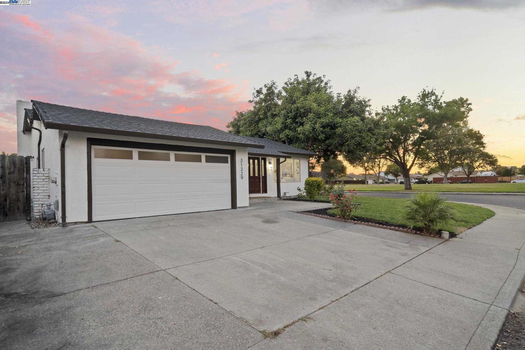 31329 santa cruz way