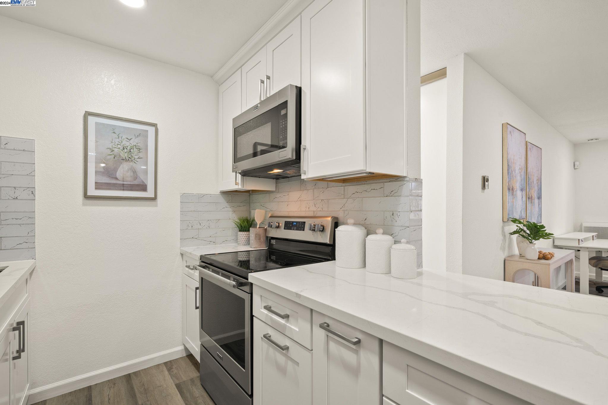 3300 Wolcott Common # 104