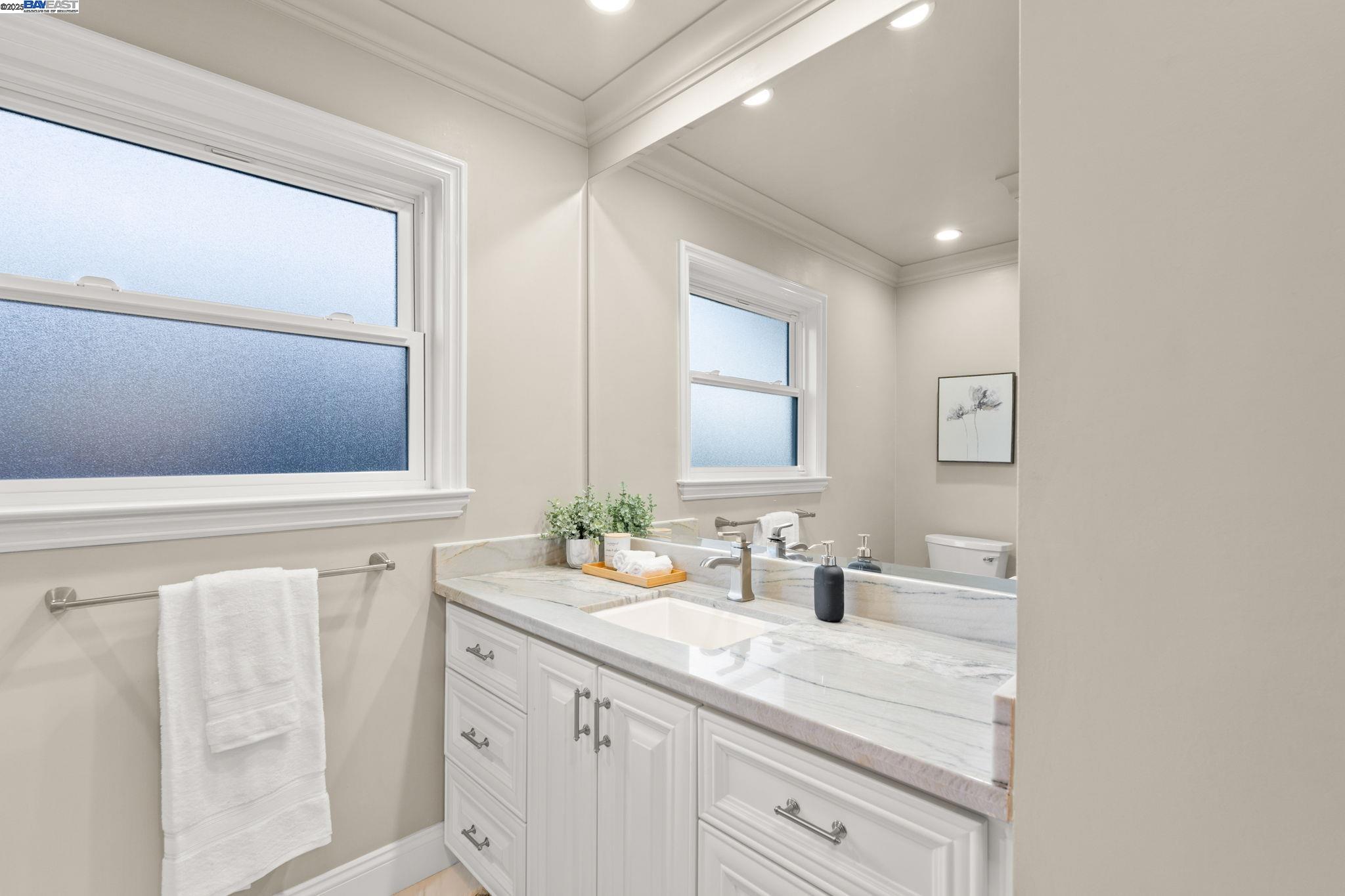 38647 Glenmoor