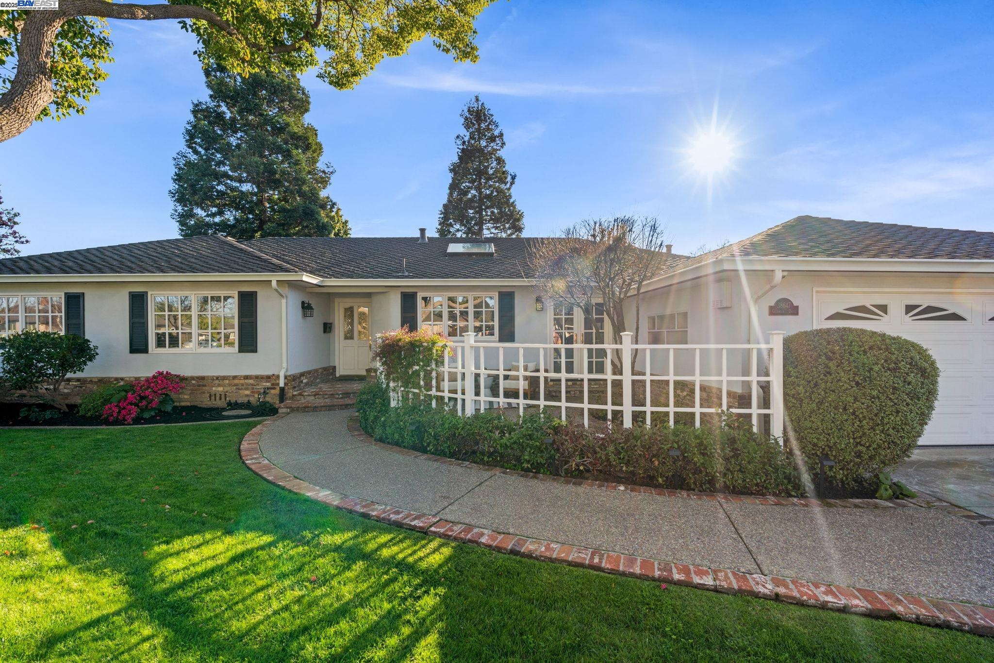 38647 Glenmoor