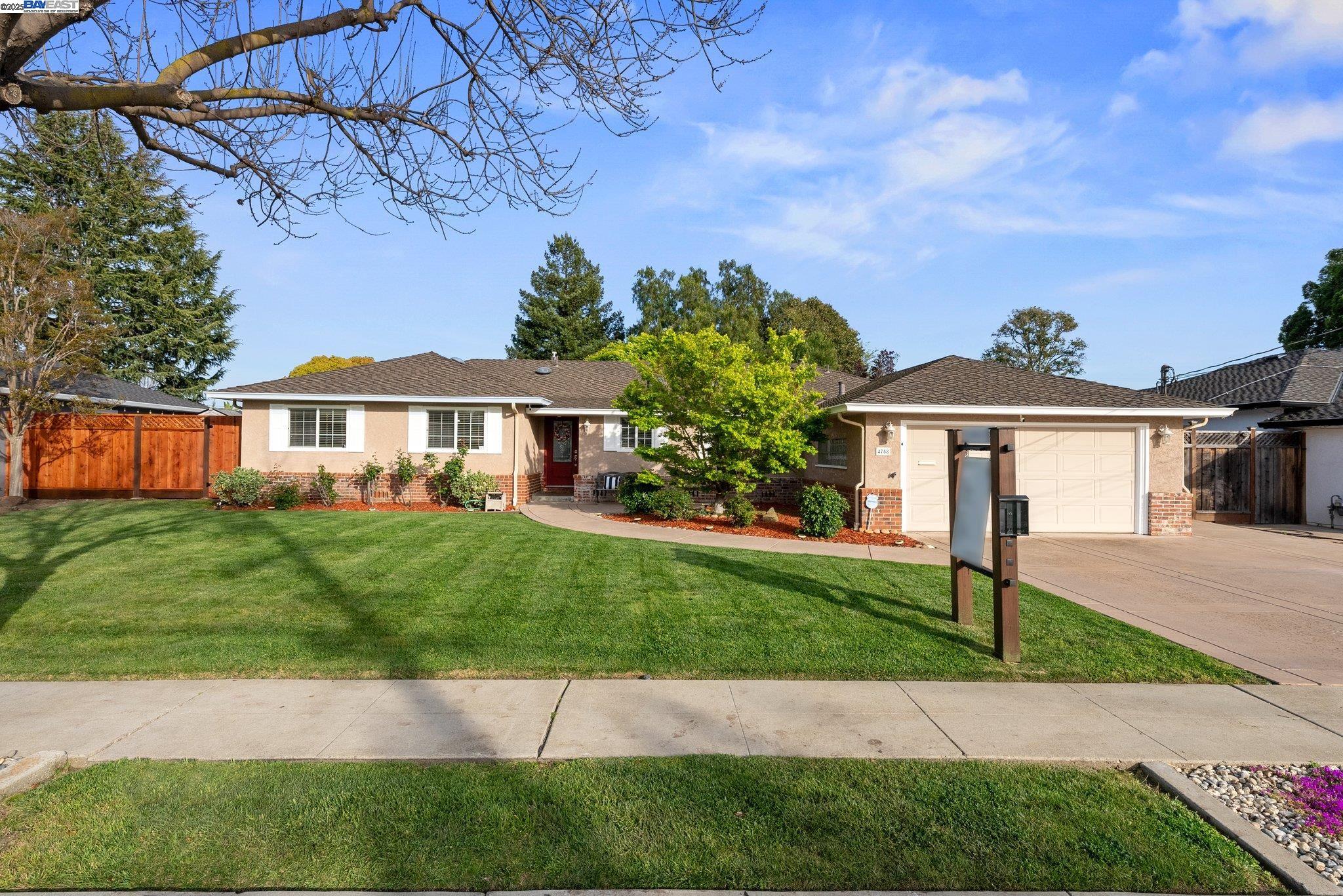 4758 Mayfield Dr