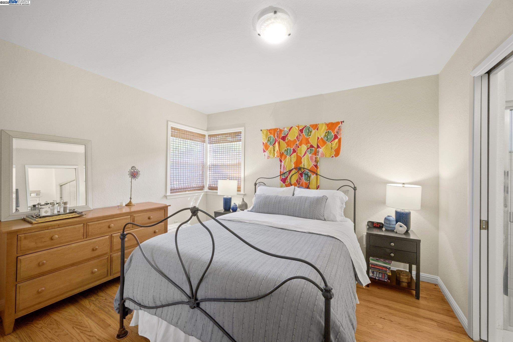 330 Amador Ct