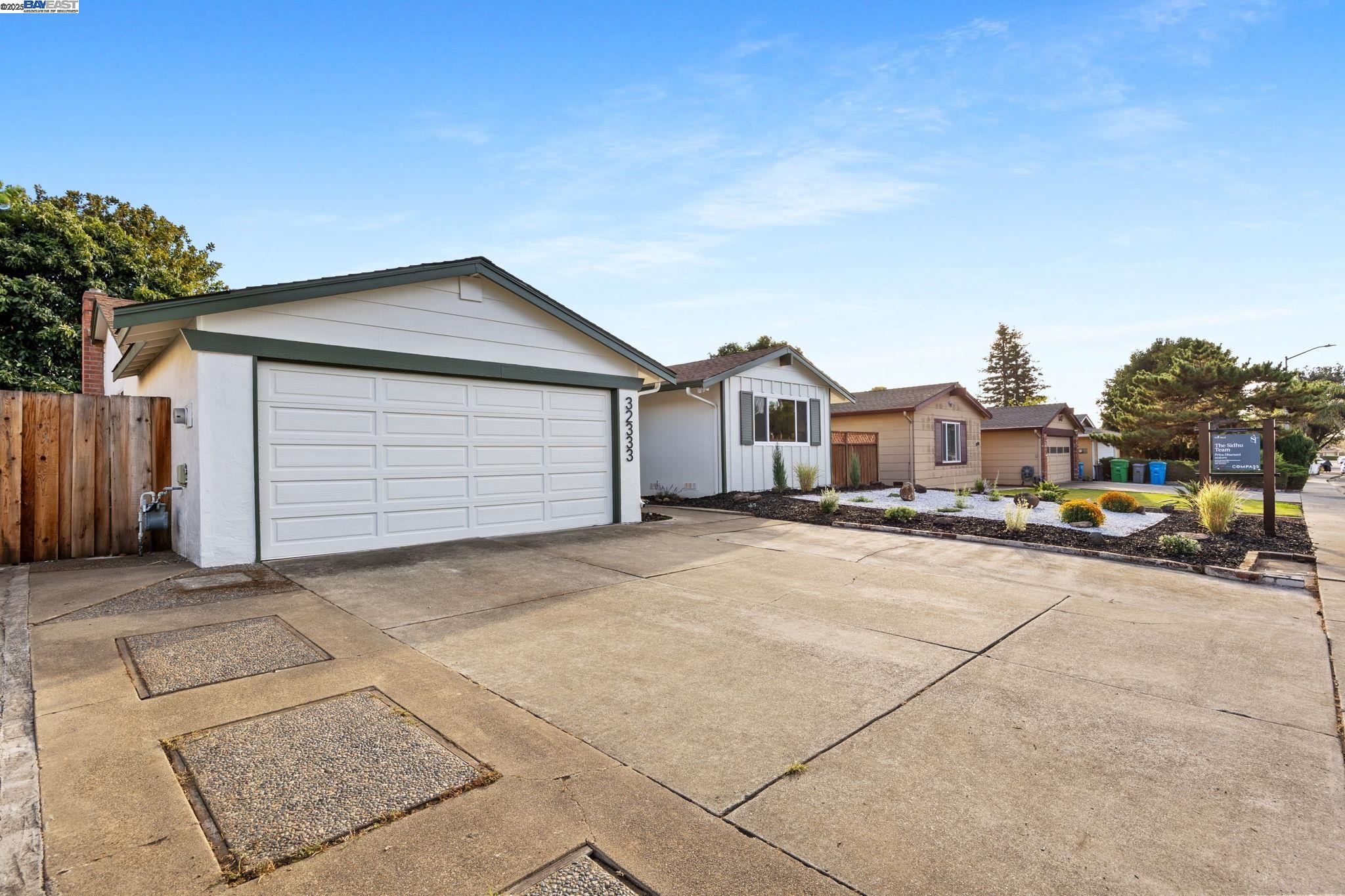32333 Crest Lane
