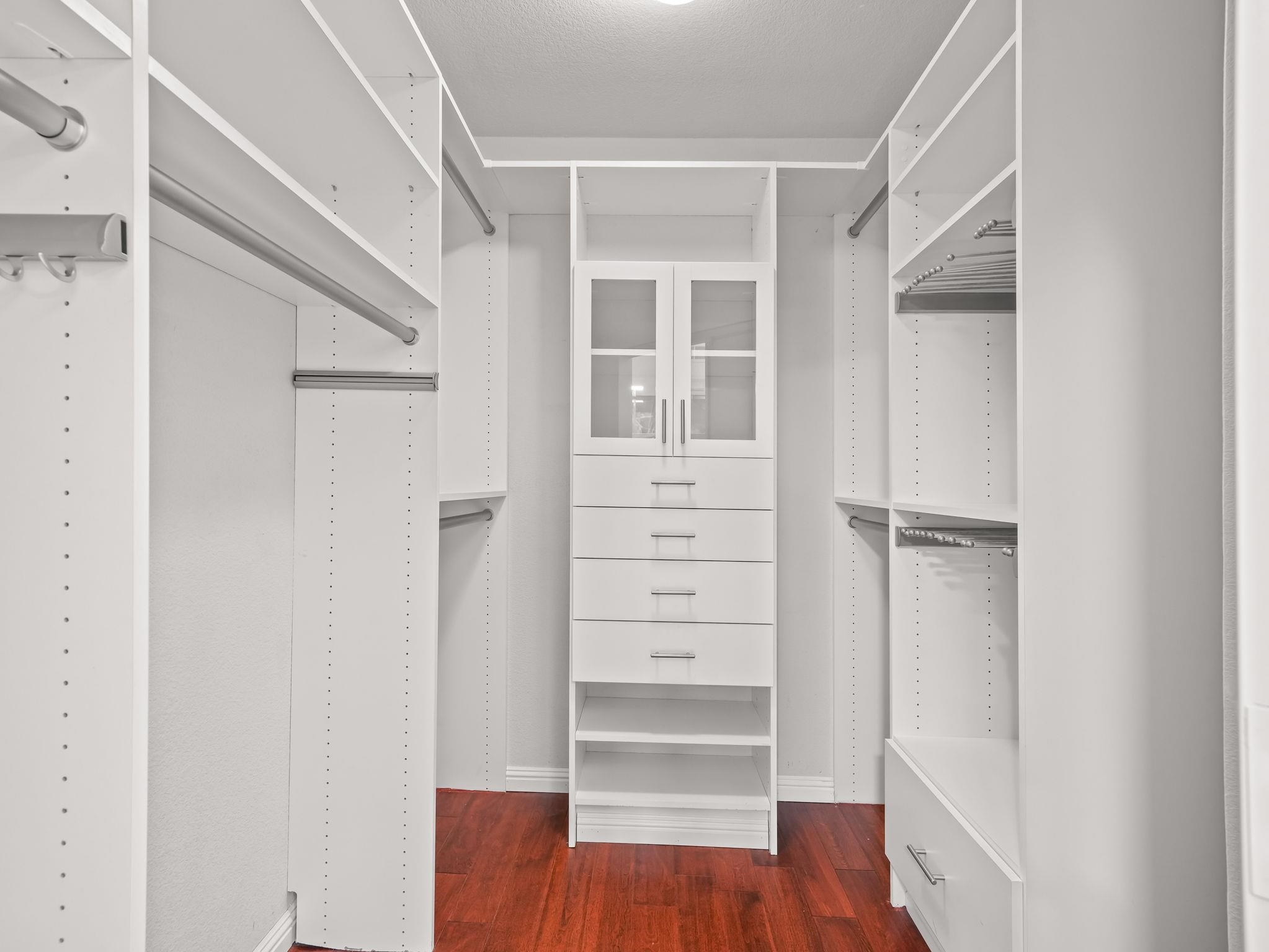 43718 Cameron Hills Dr