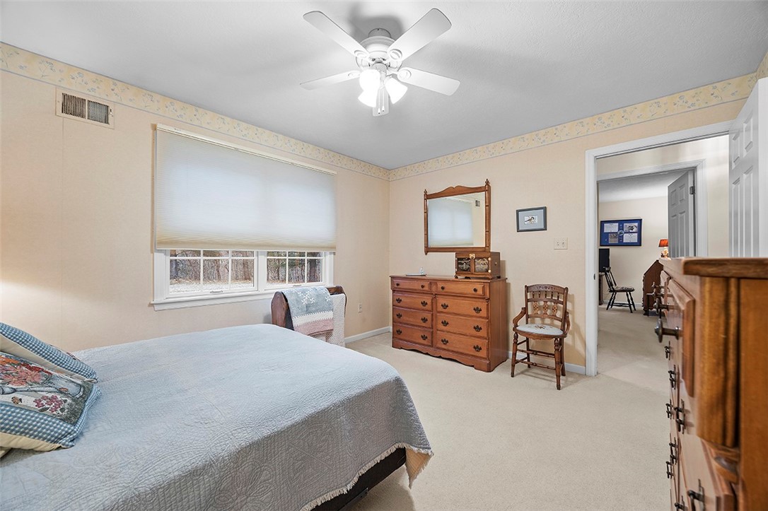 160 STEEPLECHASE CIRCLE