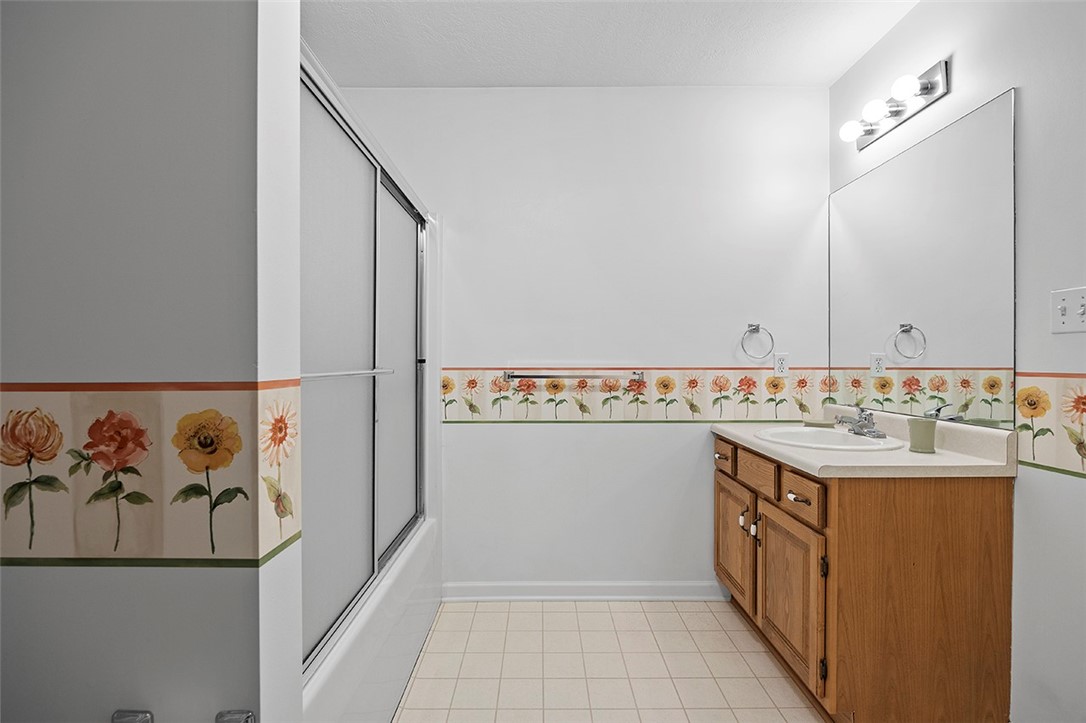 160 STEEPLECHASE CIRCLE