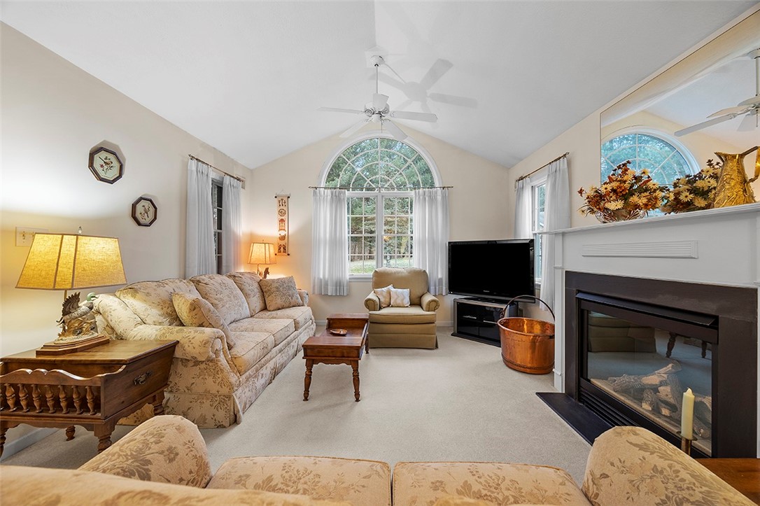 160 STEEPLECHASE CIRCLE