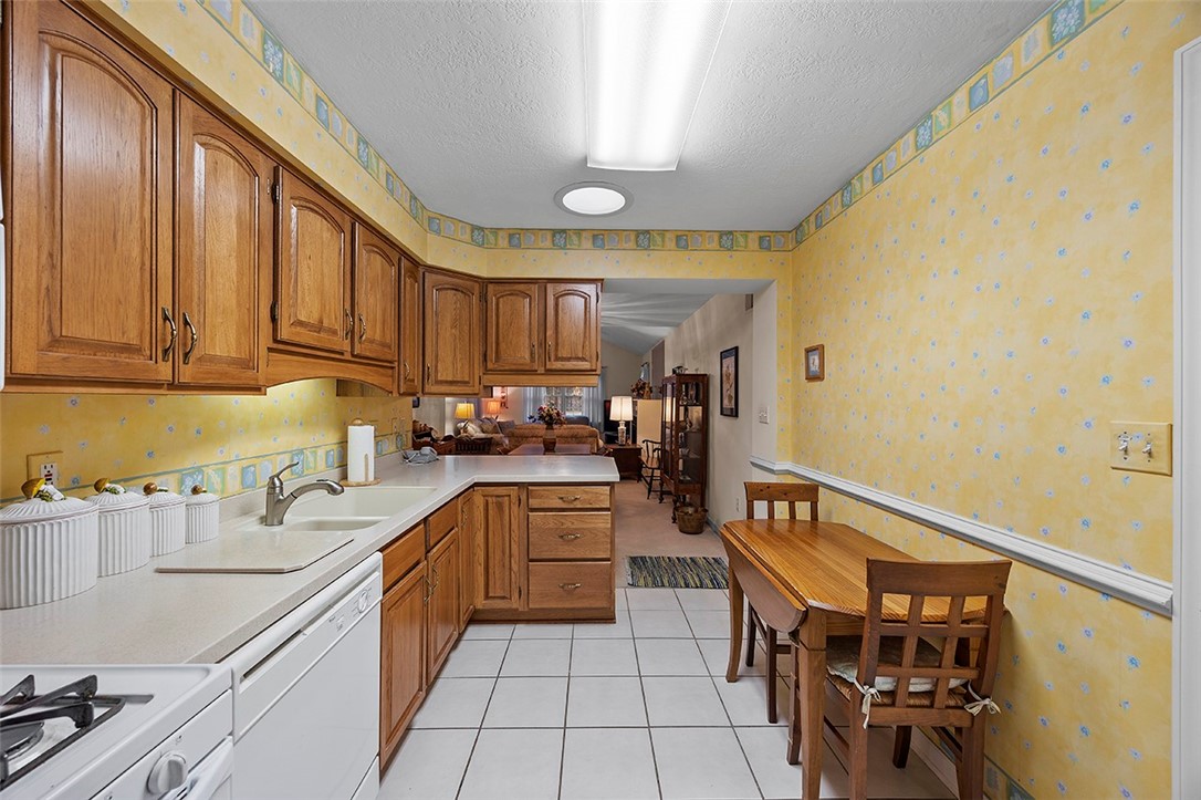 160 STEEPLECHASE CIRCLE