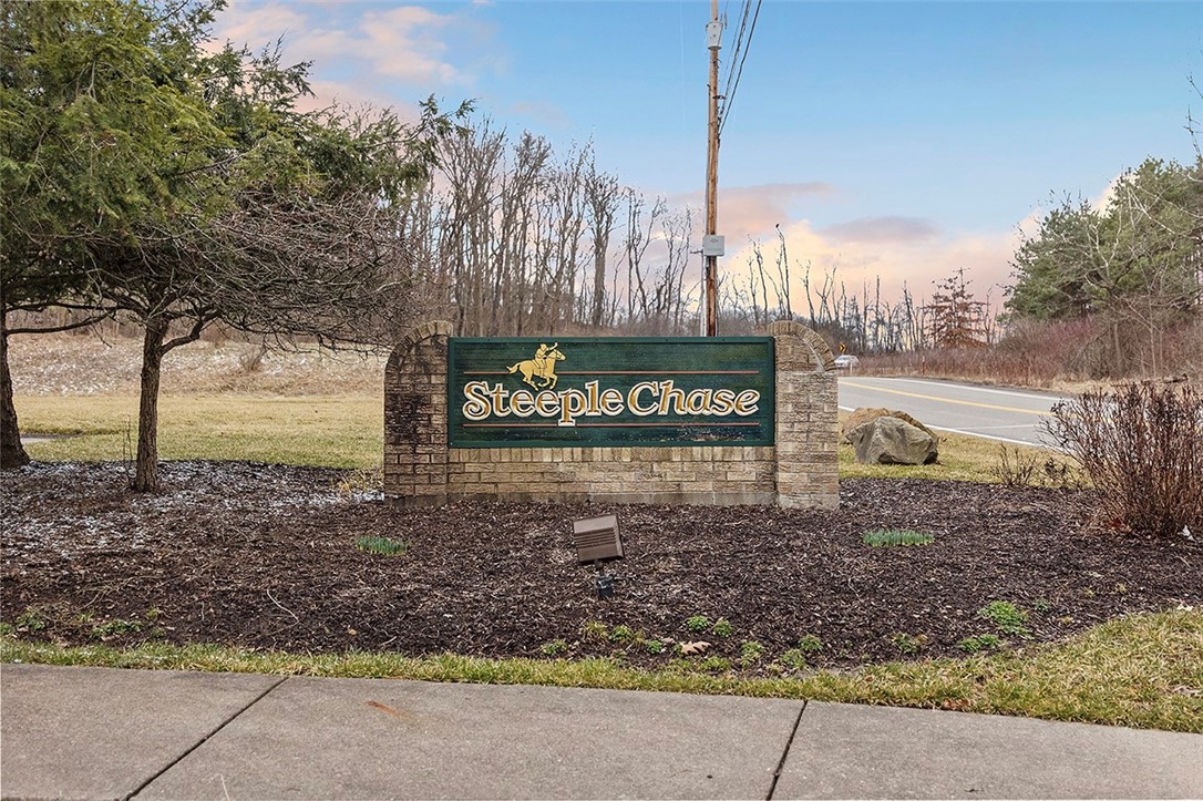 160 STEEPLECHASE CIRCLE