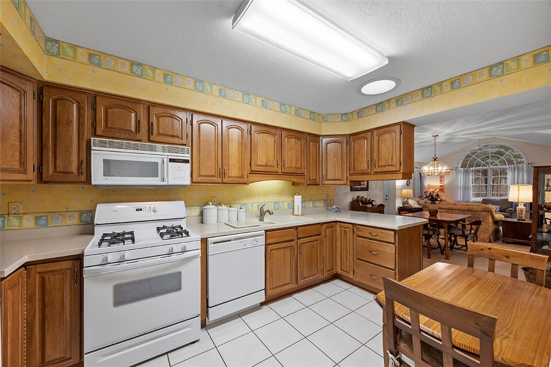 160 STEEPLECHASE CIRCLE