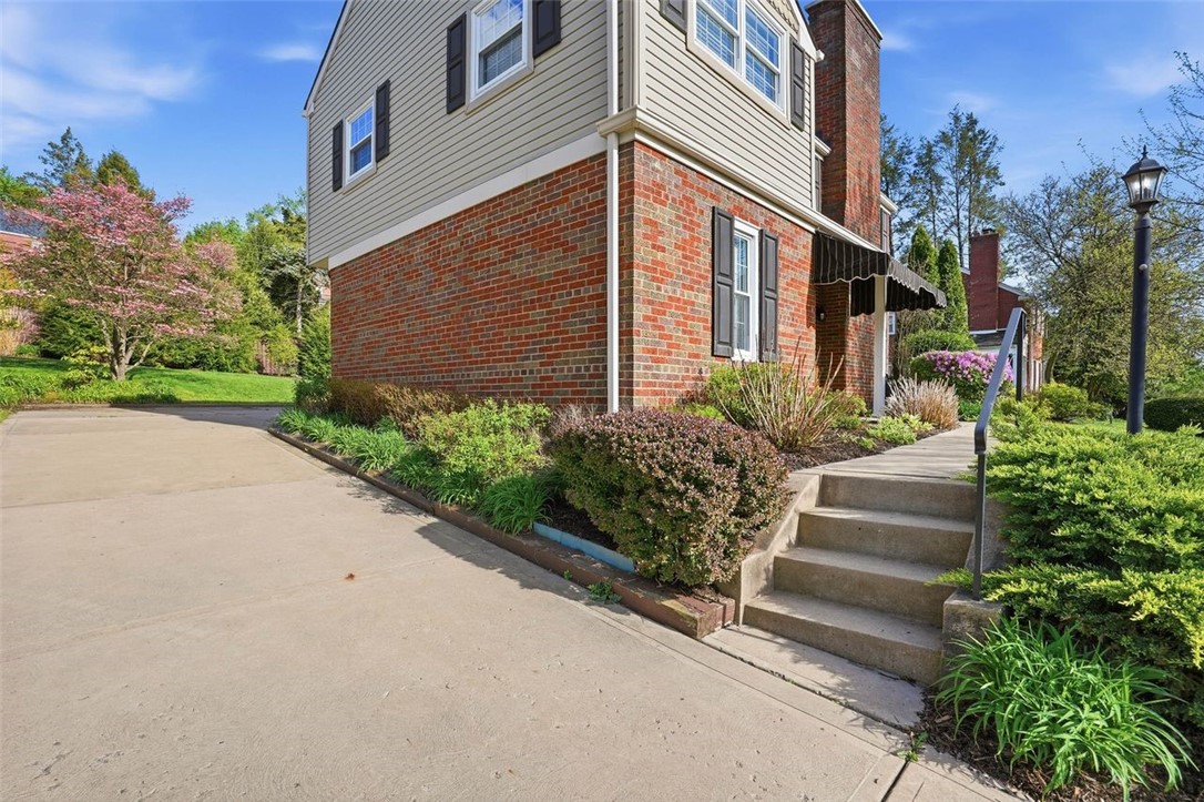 1816 Vollmer Dr