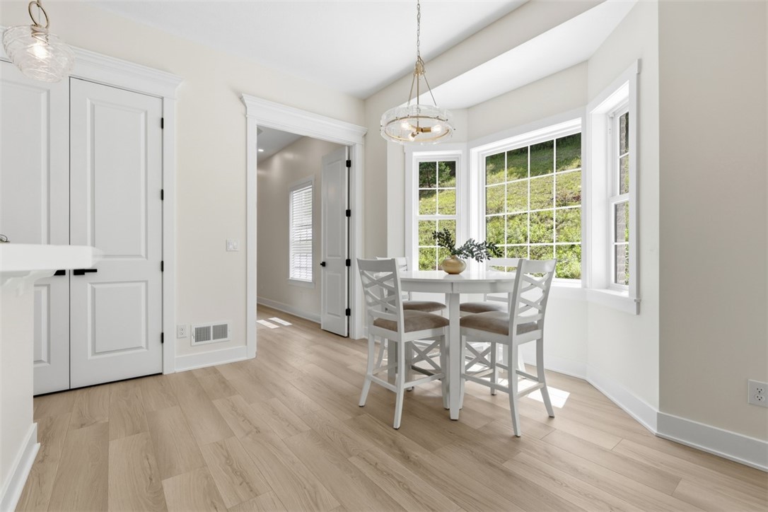 109 Field Brook Ln
