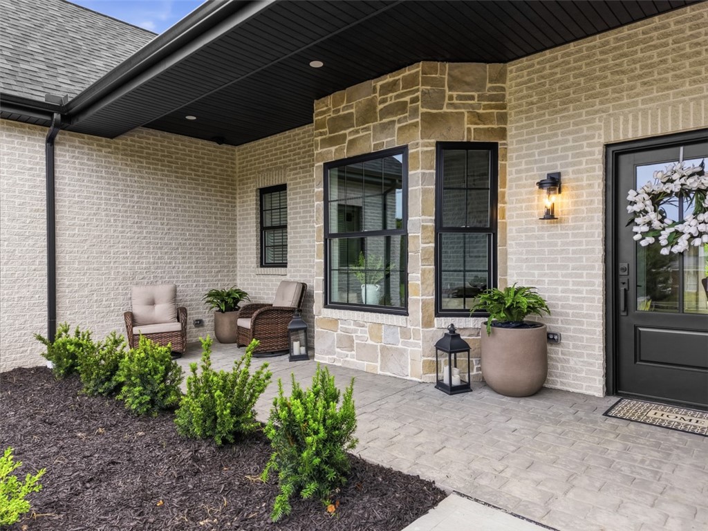 109 Field Brook Ln