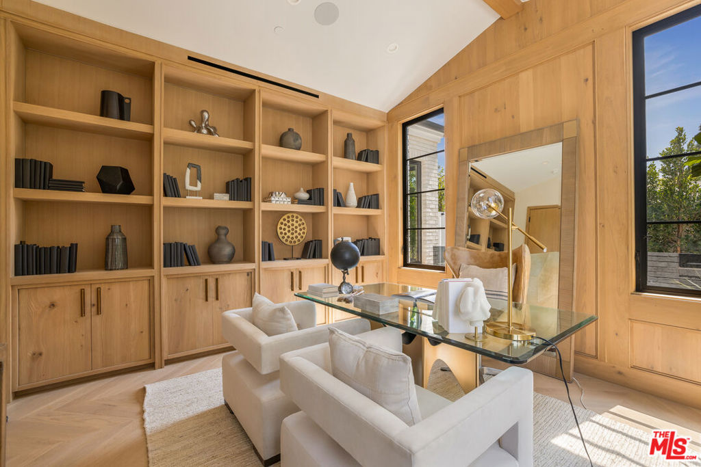 1220 Corsica Drive