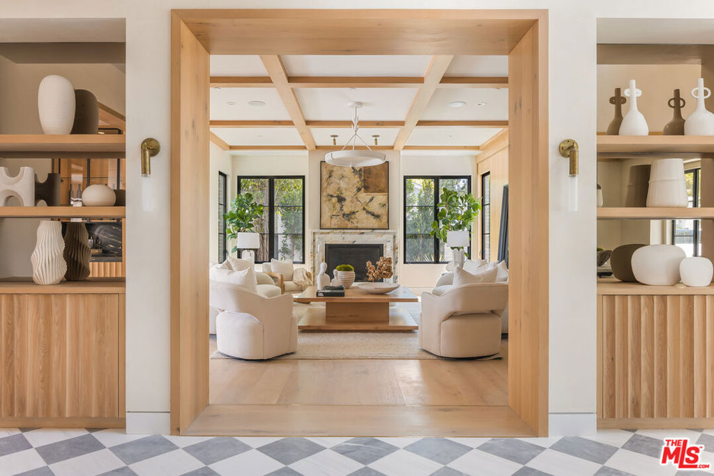 1220 Corsica Drive