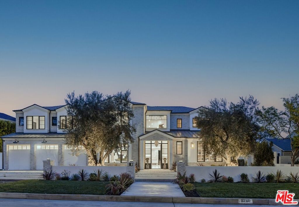 1220 Corsica Drive