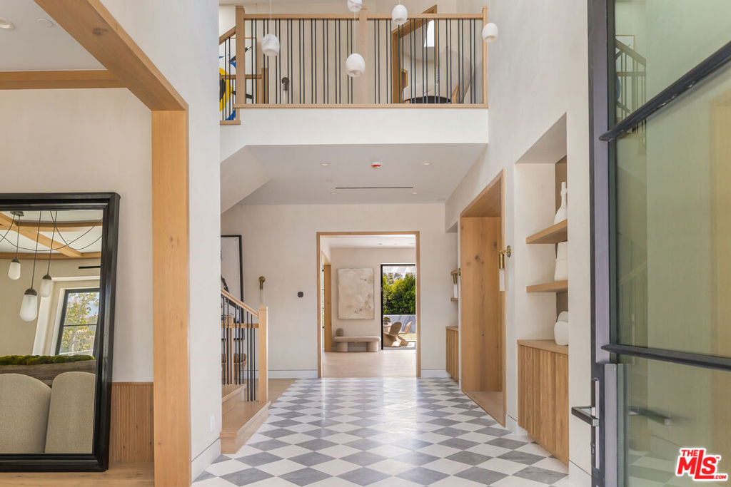 1220 Corsica Drive
