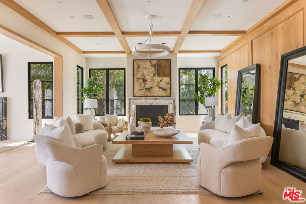 1220 Corsica Drive