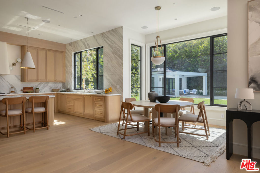 415 N Cliffwood Avenue