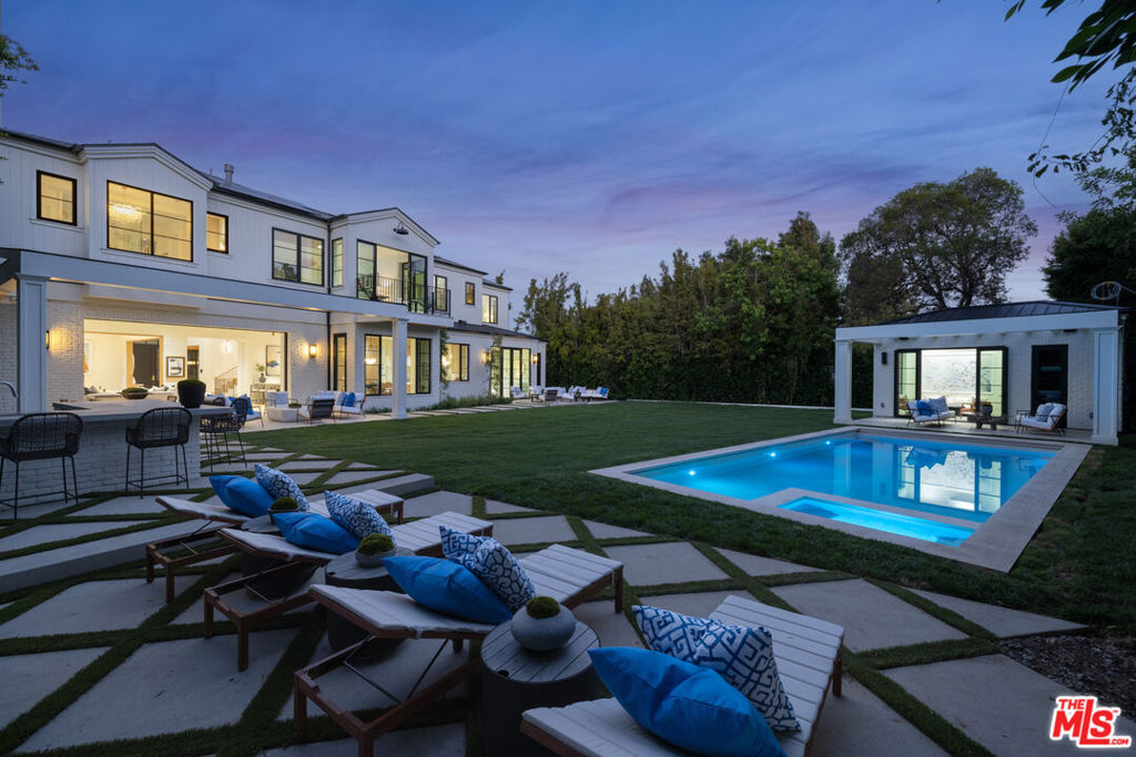 415 N Cliffwood Avenue