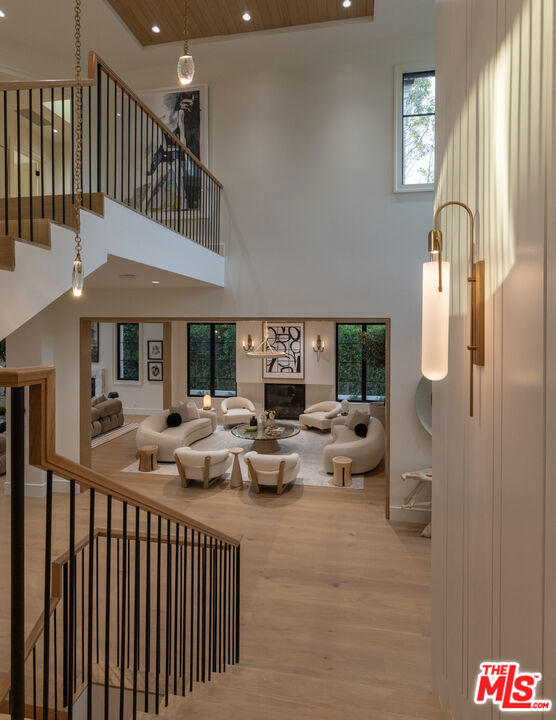 415 N Cliffwood Avenue