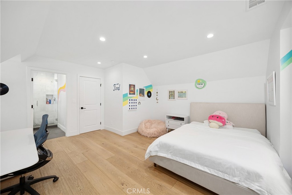 343 Veteran Avenue