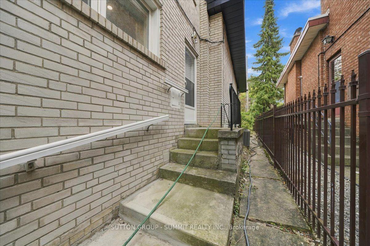 184 Torresdale Avenue, Toronto