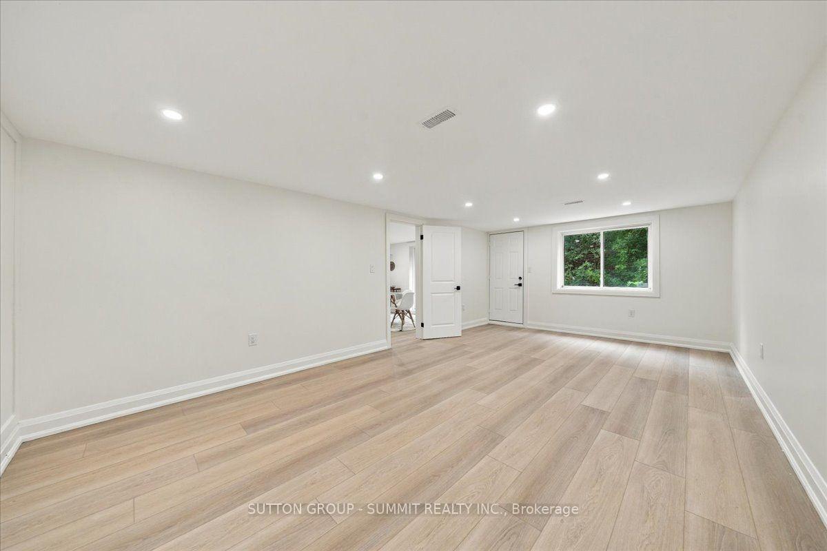 184 Torresdale Avenue, Toronto