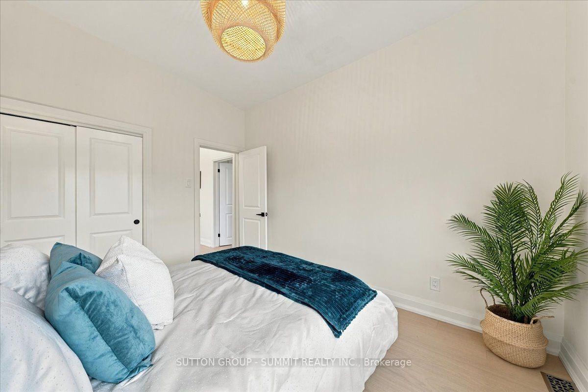 184 Torresdale Avenue, Toronto