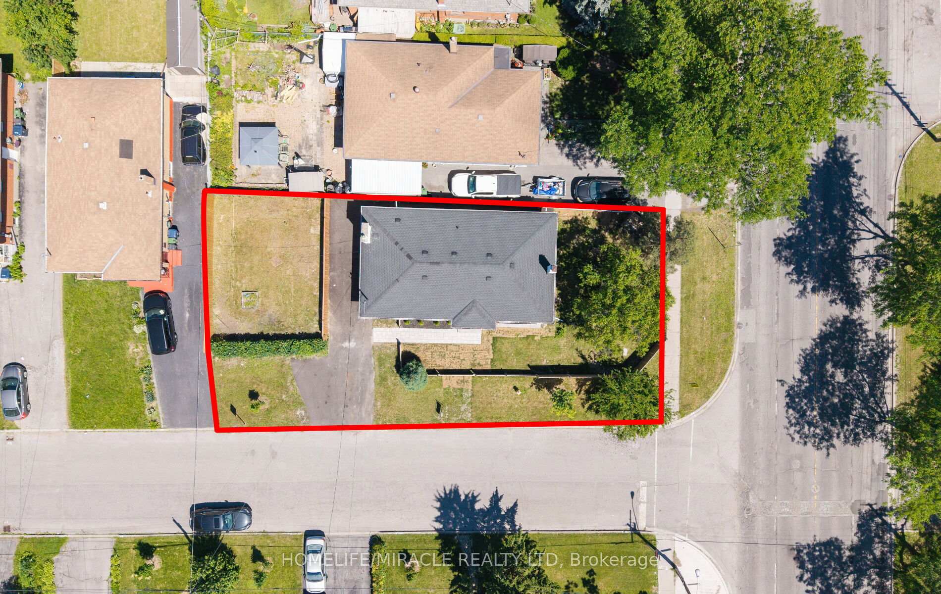 22 Arnprior Road, Toronto