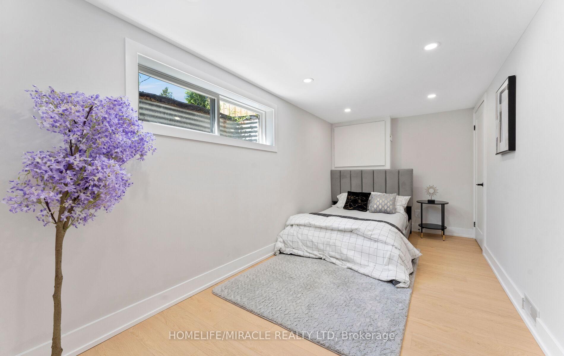 22 Arnprior Road, Toronto