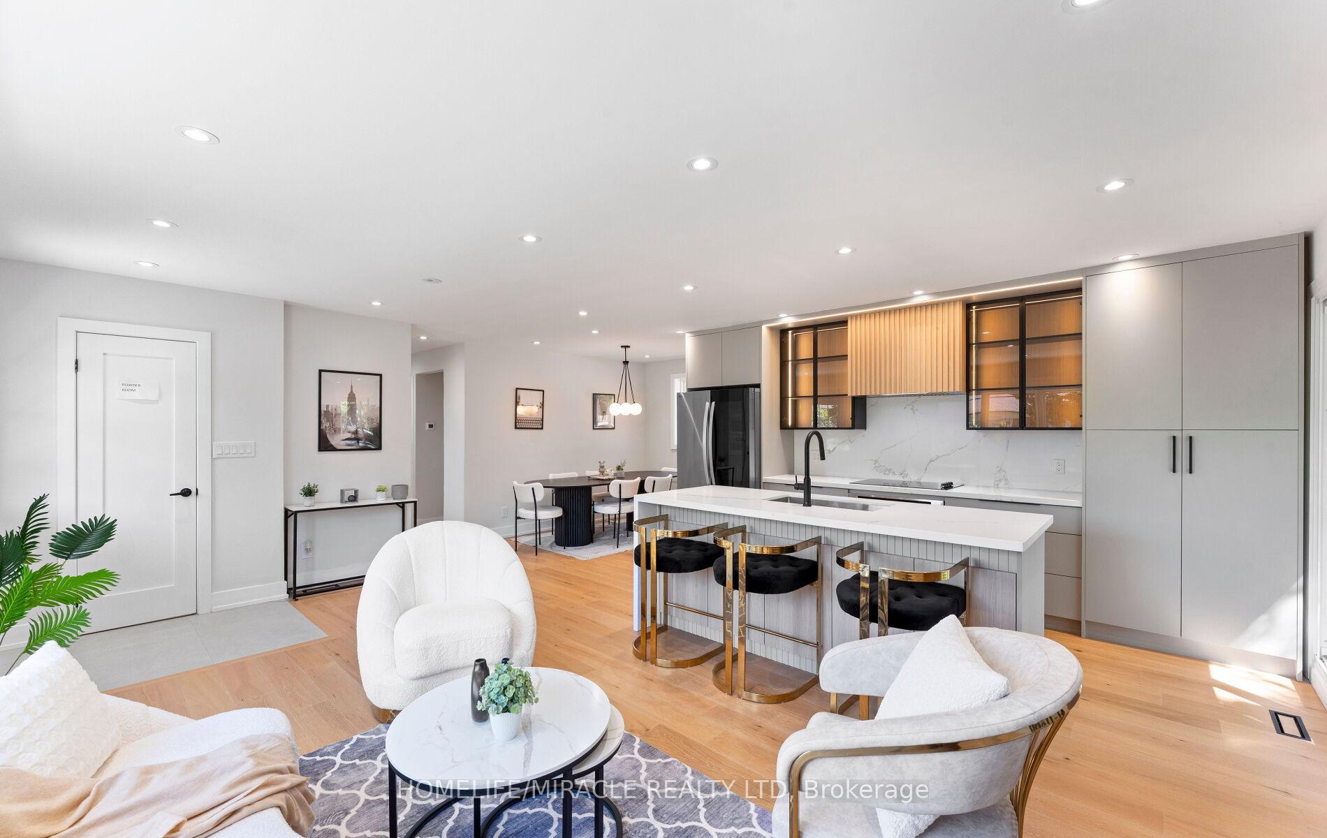 22 Arnprior Road, Toronto