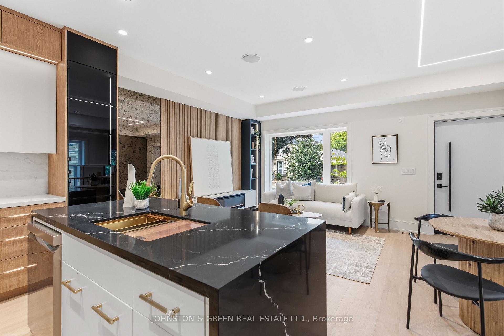 62 Northridge Avenue, Toronto