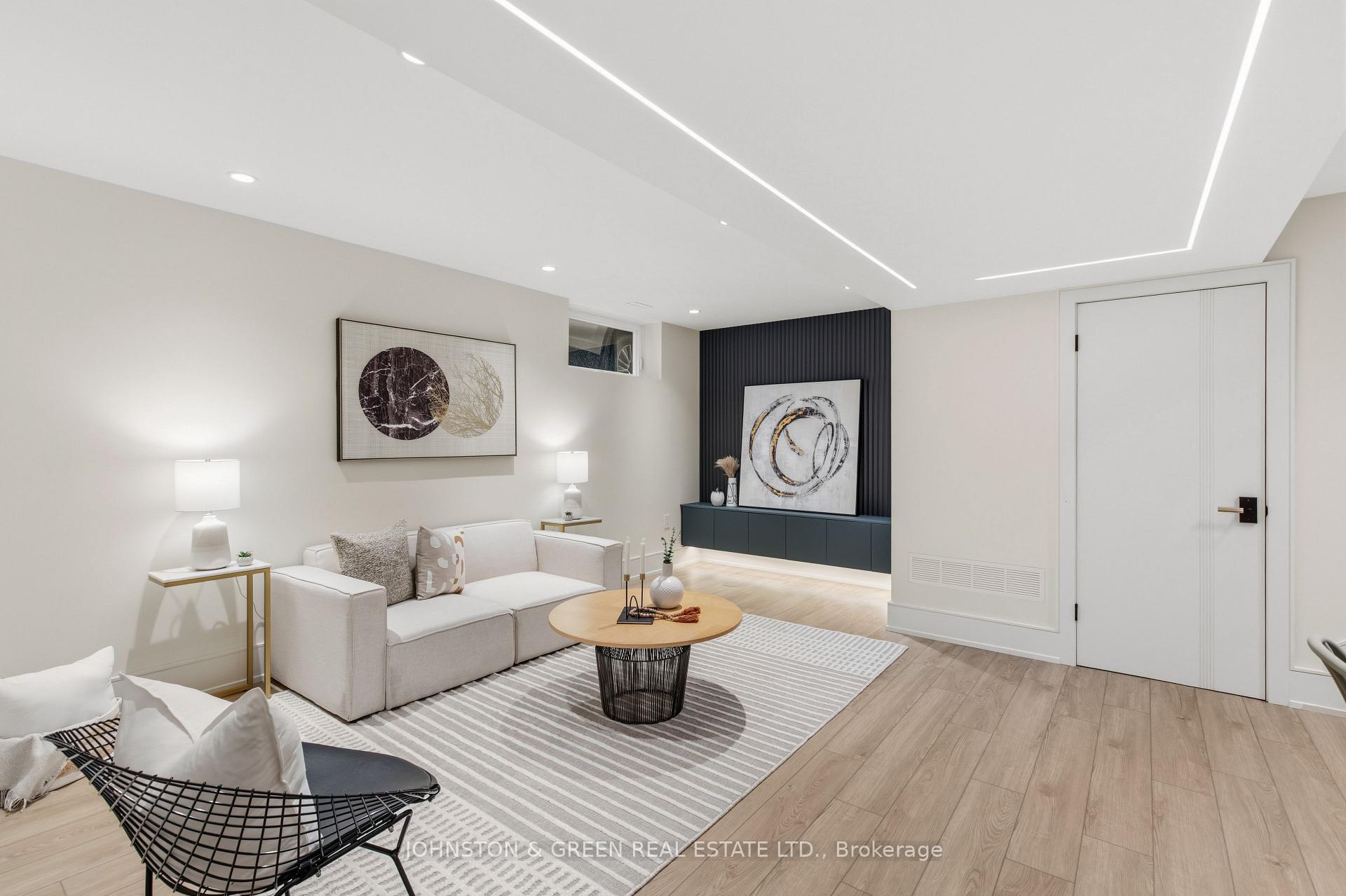 62 Northridge Avenue, Toronto