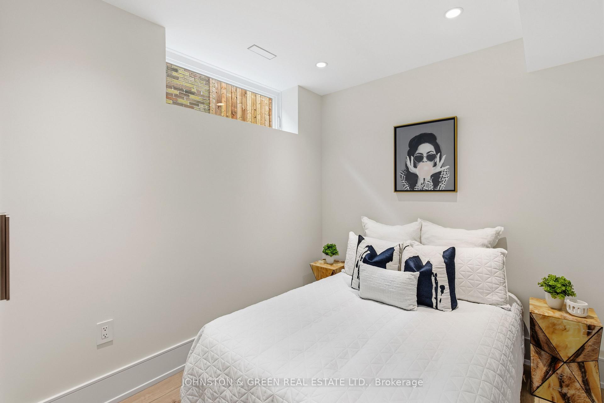 62 Northridge Avenue, Toronto