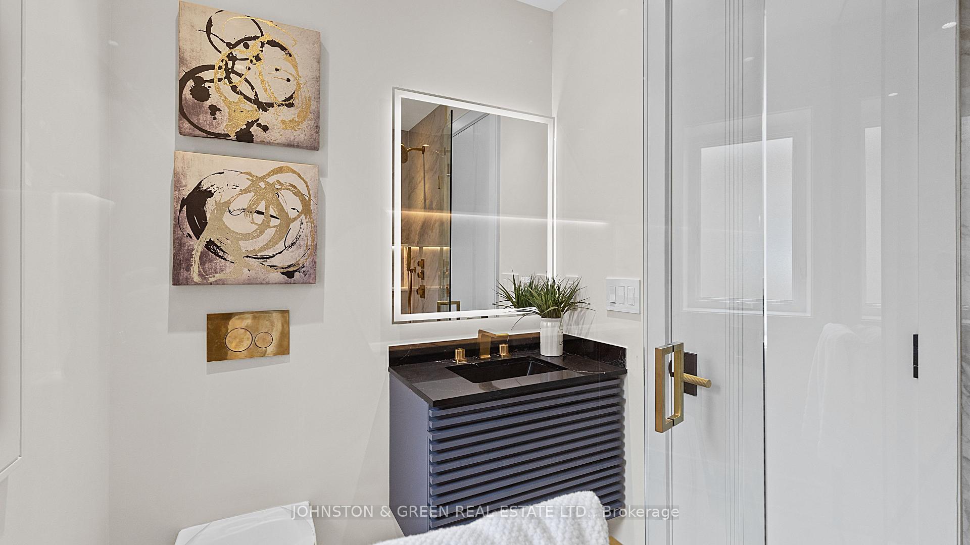 62 Northridge Avenue, Toronto