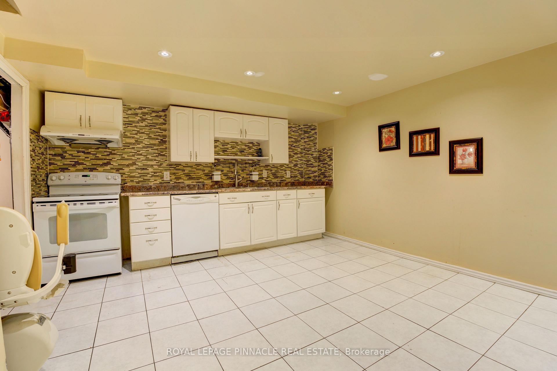 5921 Summerside Drive