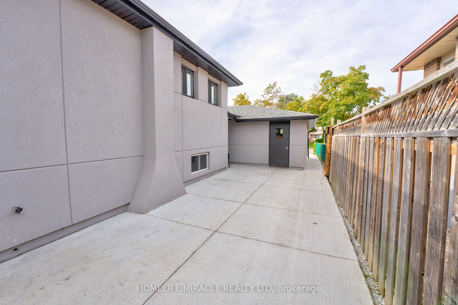 85 Silverstone Drive, Toronto
