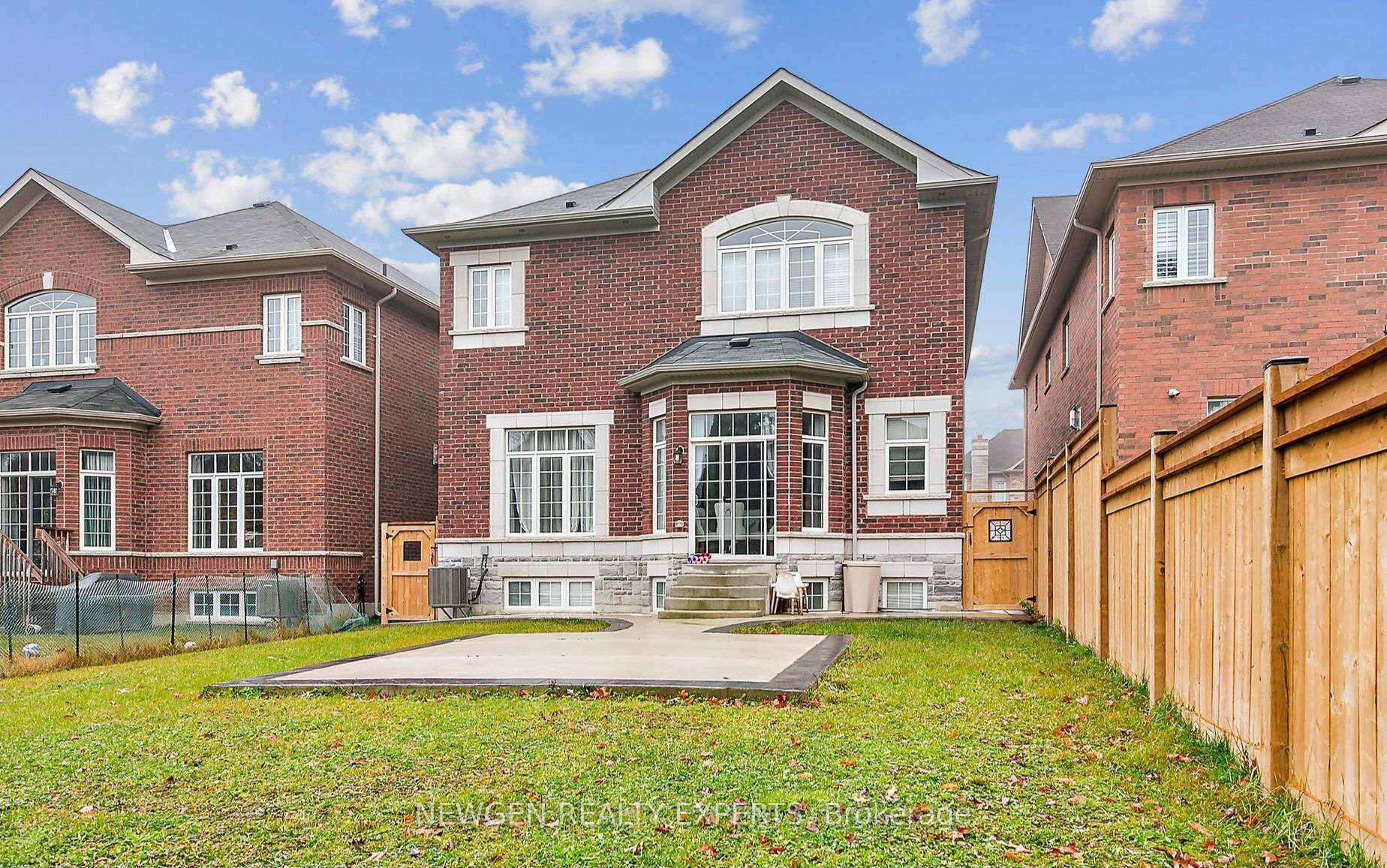 17 Monarch Drive