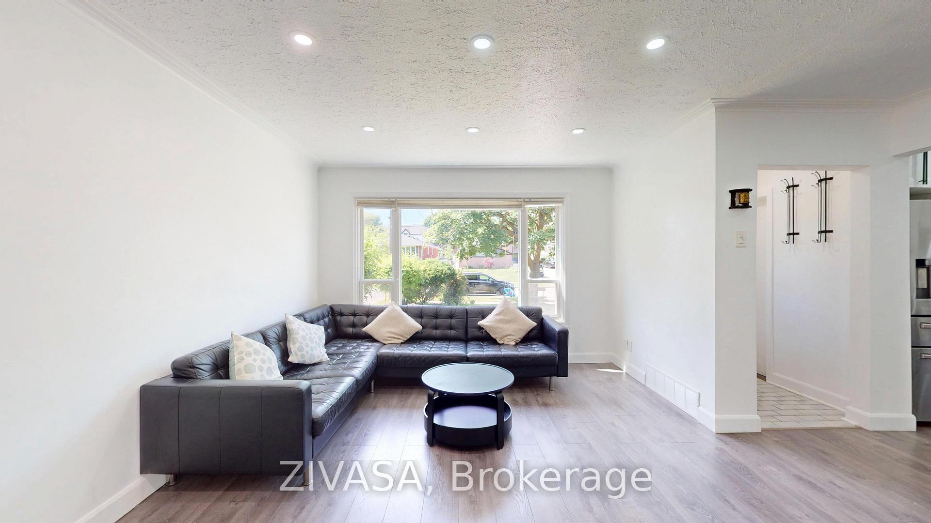125 Jeffcoat Drive, Toronto