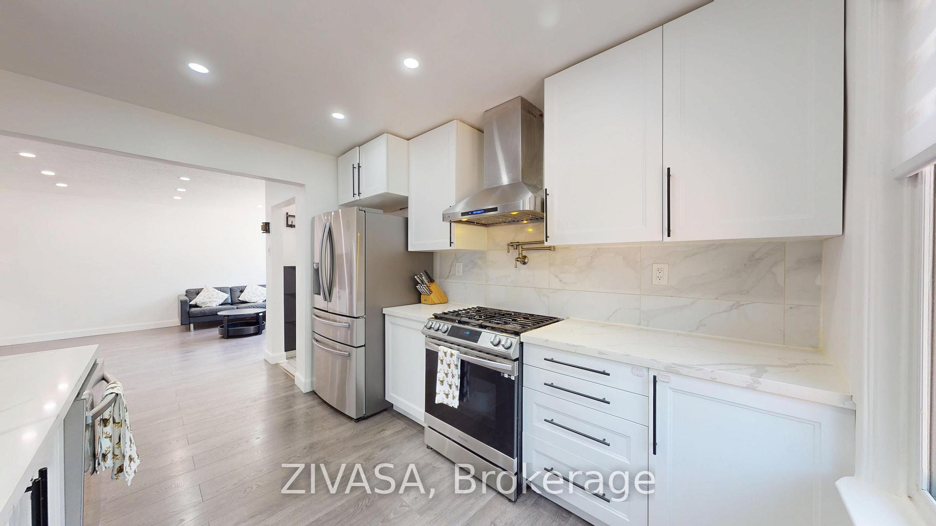 125 Jeffcoat Drive, Toronto