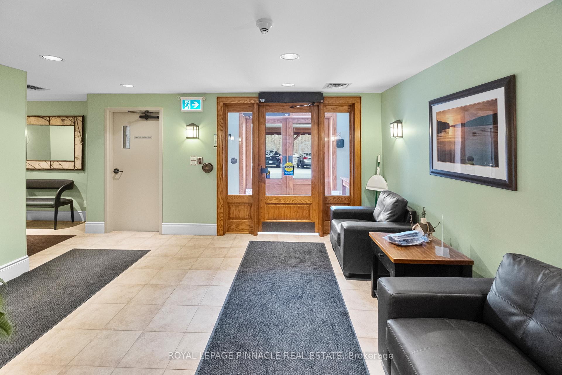 391 James Street W 404