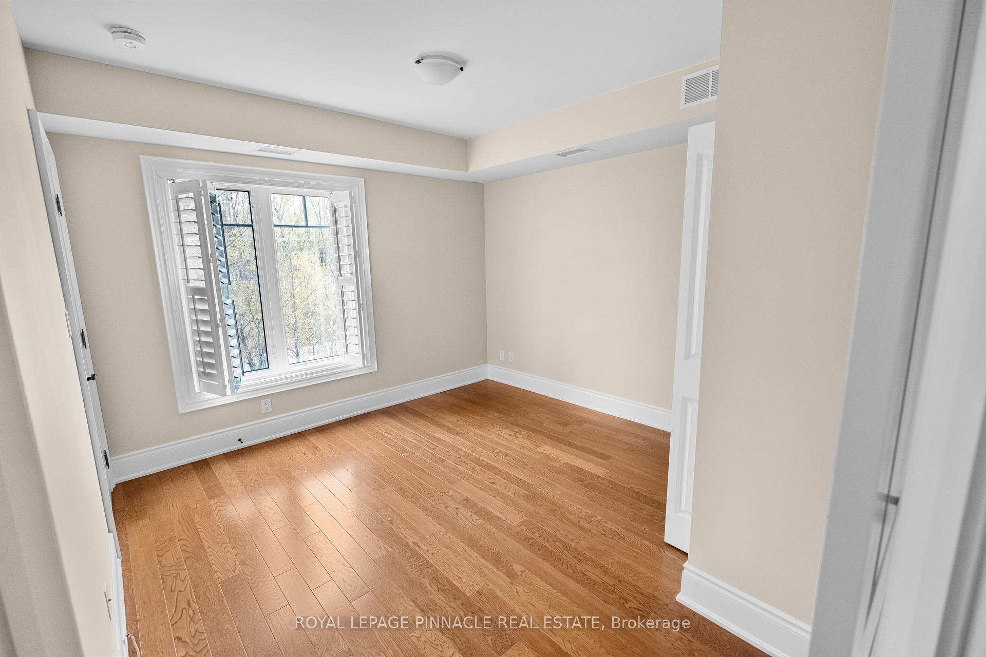 391 James Street W 404