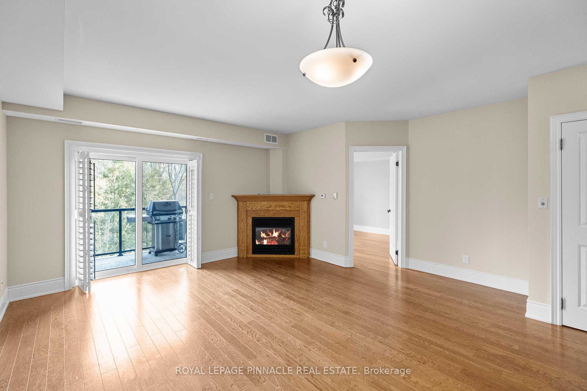 391 James Street W 404