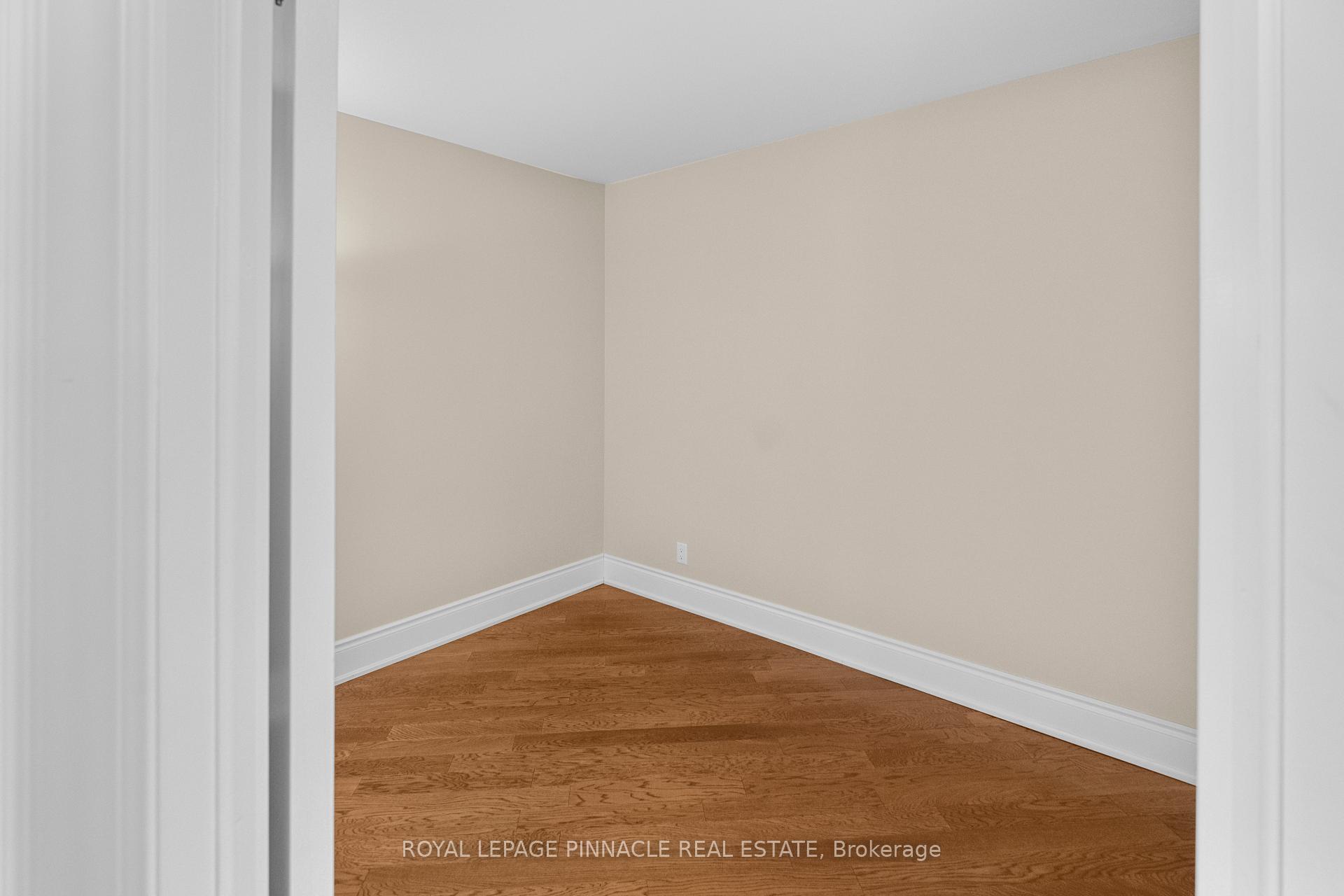 391 James Street W 404