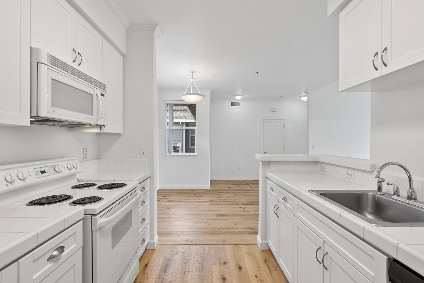 1982 W Bayshore RD 338