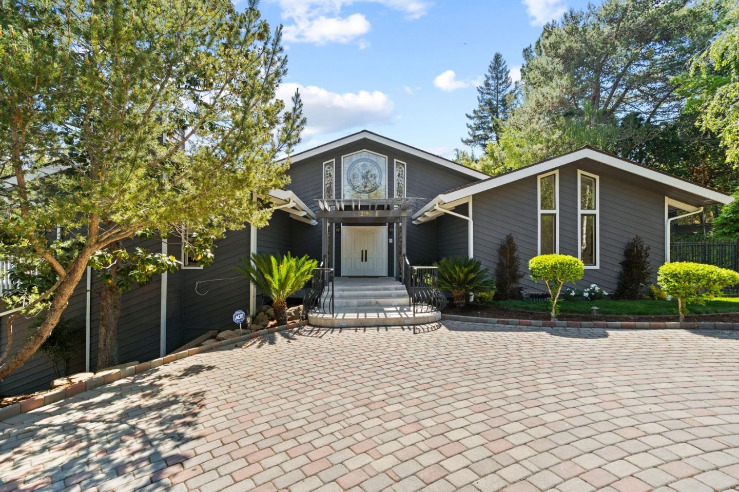 12190 Padre CT